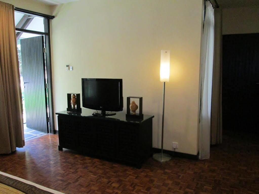 Puteri Gunung Hotel Lembang Exterior foto